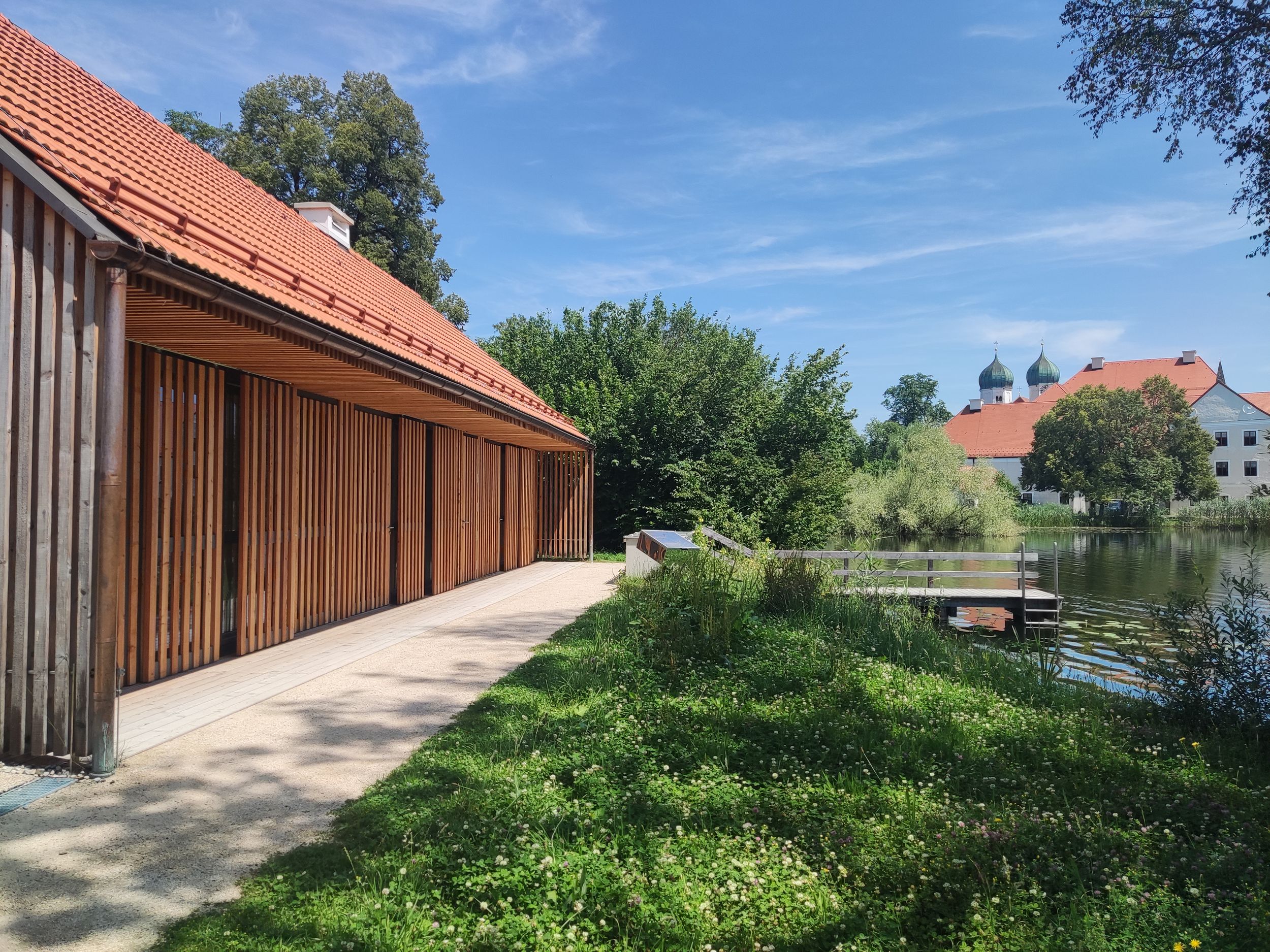 Fachzentrum Fisch und Biene bei Kloster Seeon