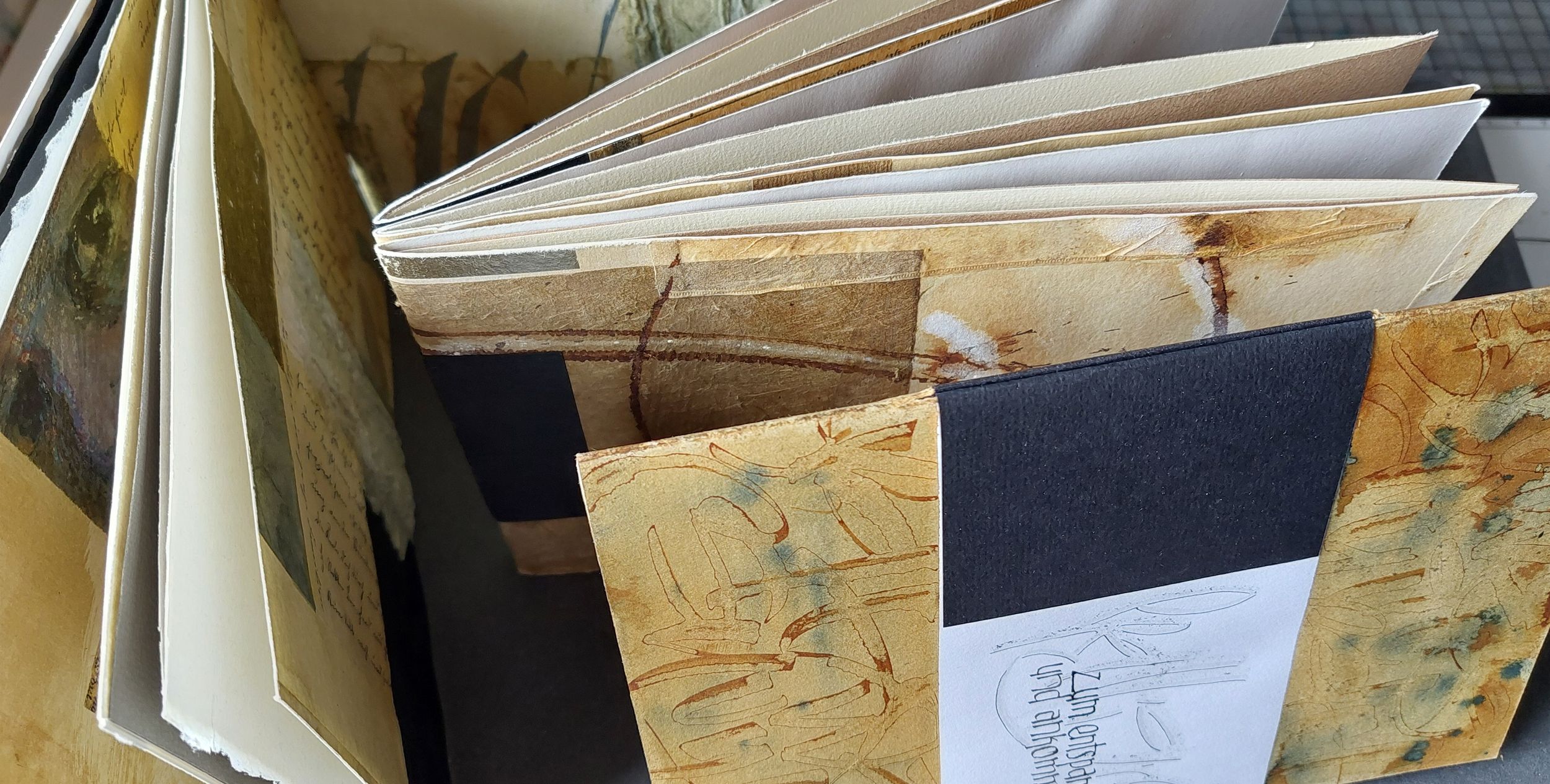 Ruling Pen – Antiqua - Schriftspiele