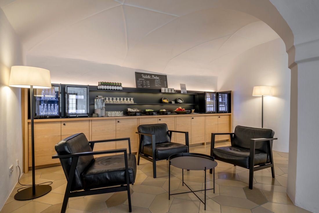 Maxibar in der Lobby