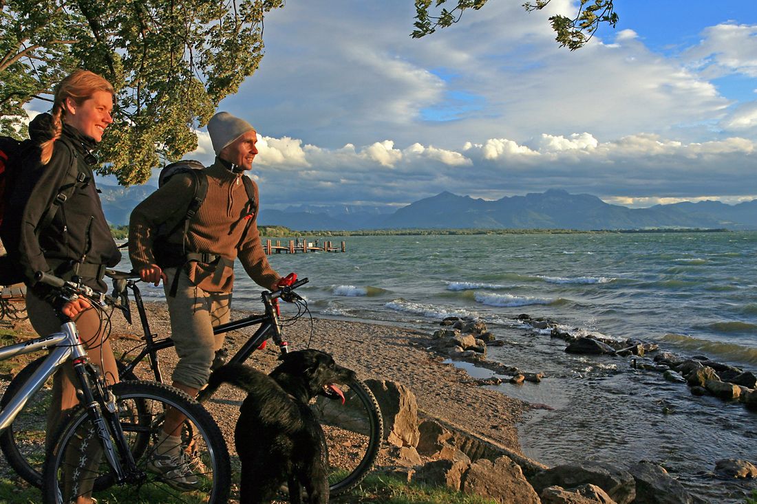 Radfahrer auf der 16 Seen Runde