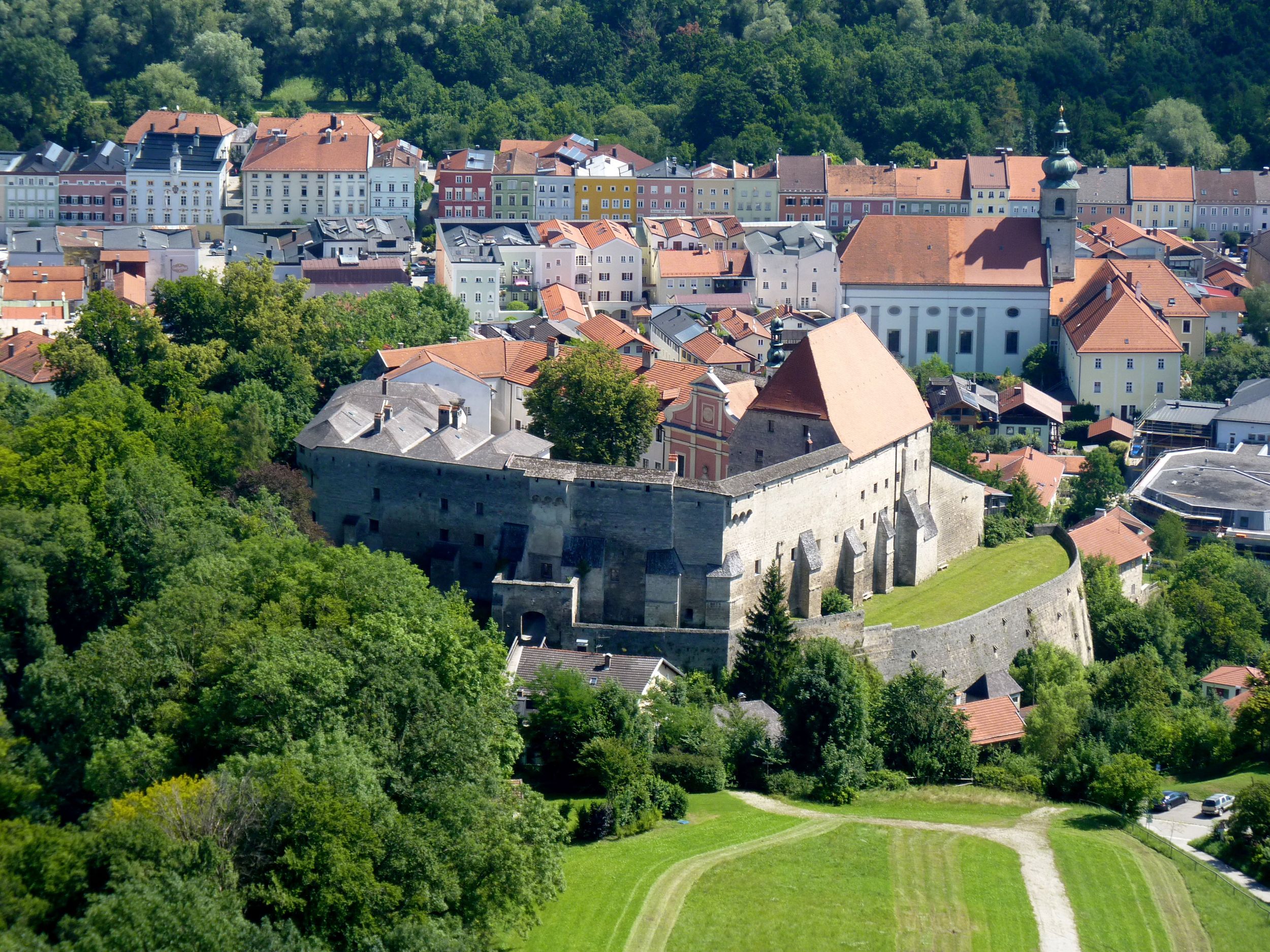 tittmoning-mit-burg