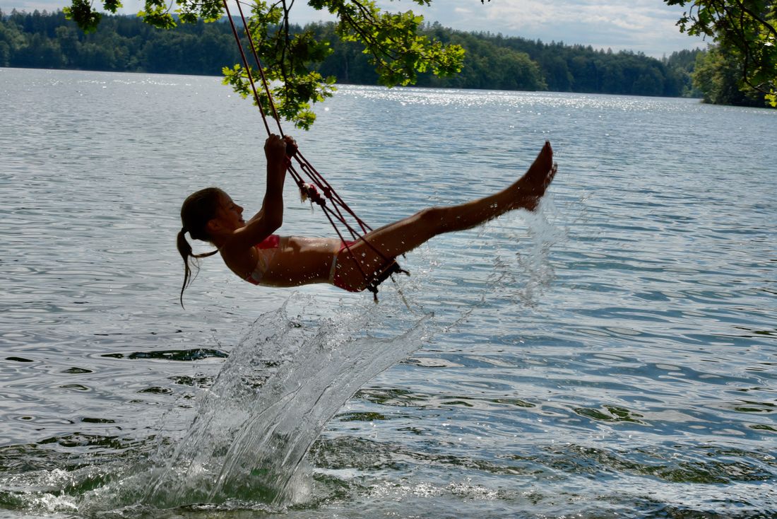 Schaukelfreuden am Langbürgner See